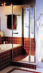 Душевая кабина пристроена к ванной